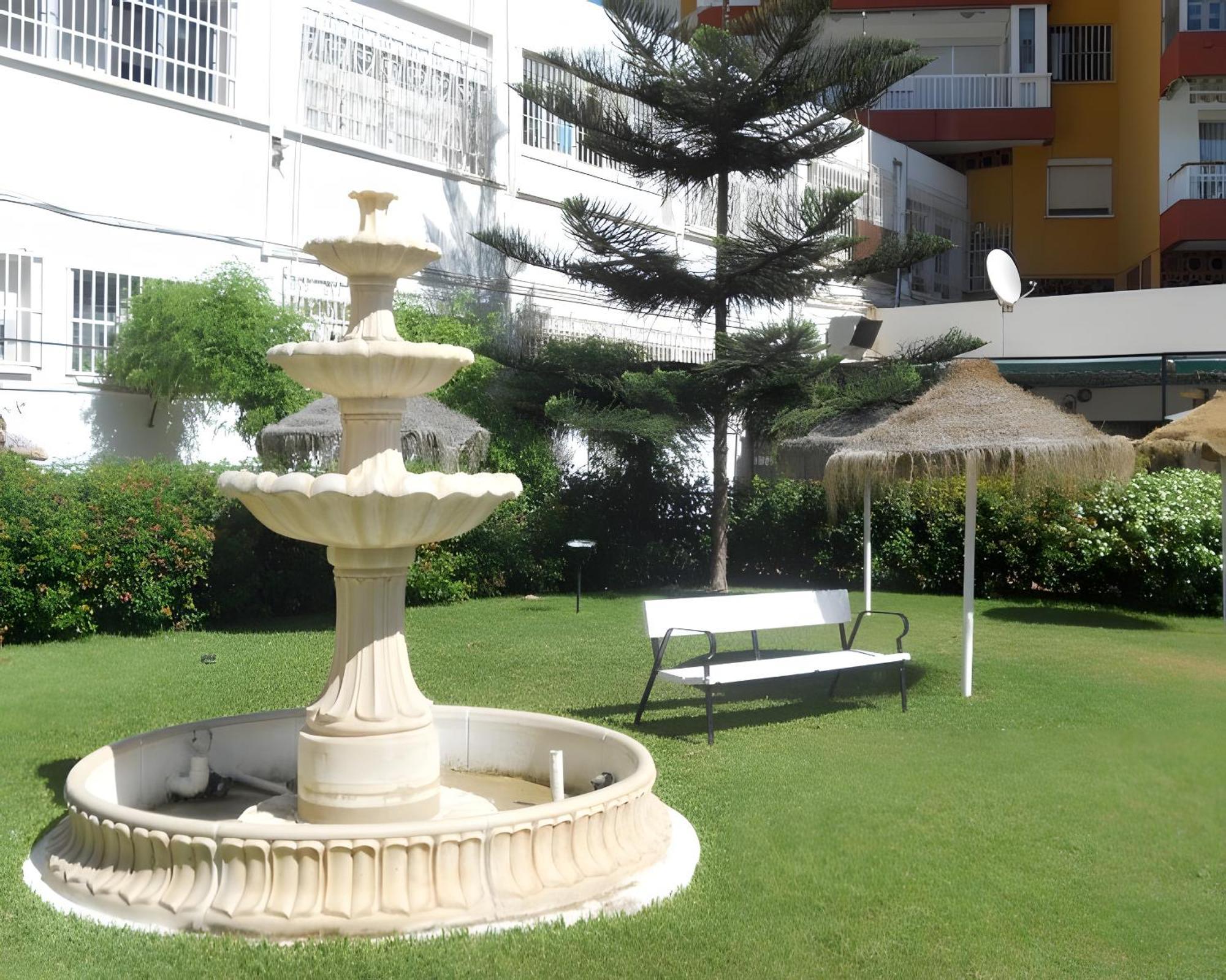 Next To Puerto Marina And The Beach Benalmadena Exterior photo